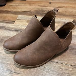 Universal Thread | Ankle Booties